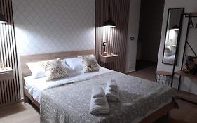 Garden Suite Apartment